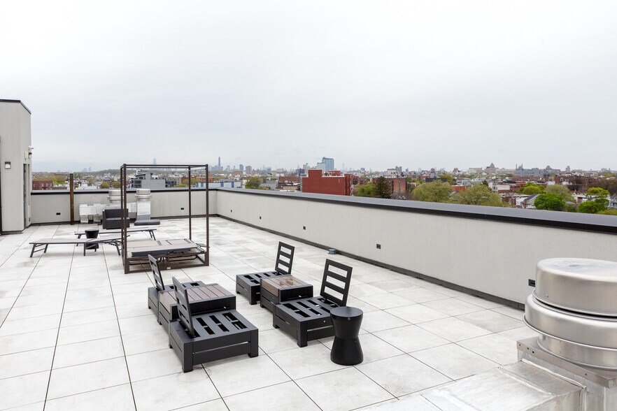 Building Photo - 1462 Flatbush Ave