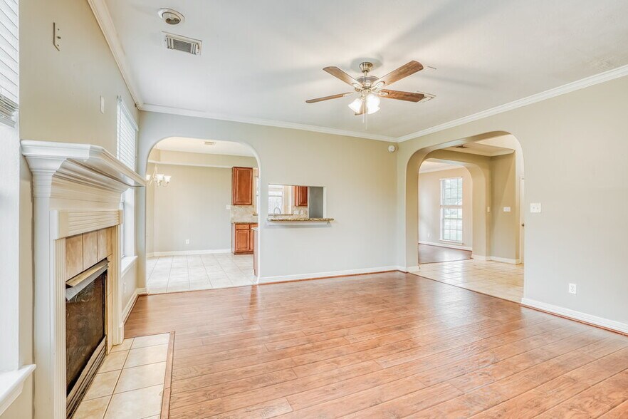 Building Photo - 11914 Serendipity Ln