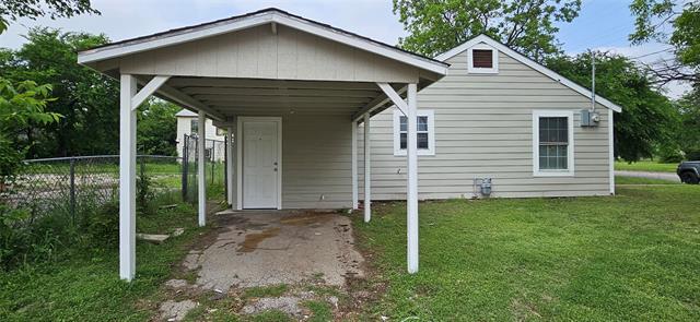 Building Photo - 401 N Brazos Ave