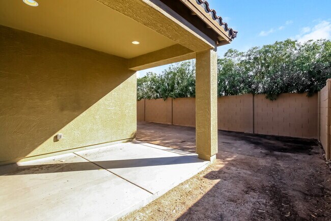 Building Photo - 7847 E Boise St