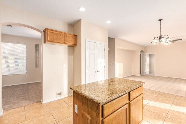 Building Photo - Gorgeous Golf Course Views in Gilbert, AZ!  MOVE-IN SPECIAL:  FIRST MONTH FREE!!!