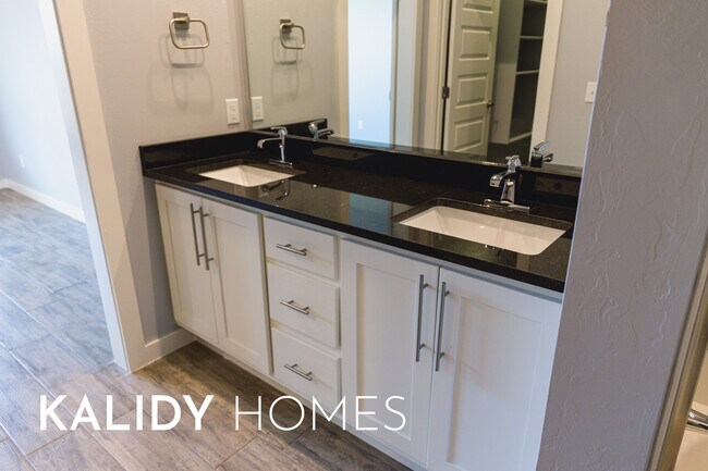 Building Photo - 629 Remington Ave