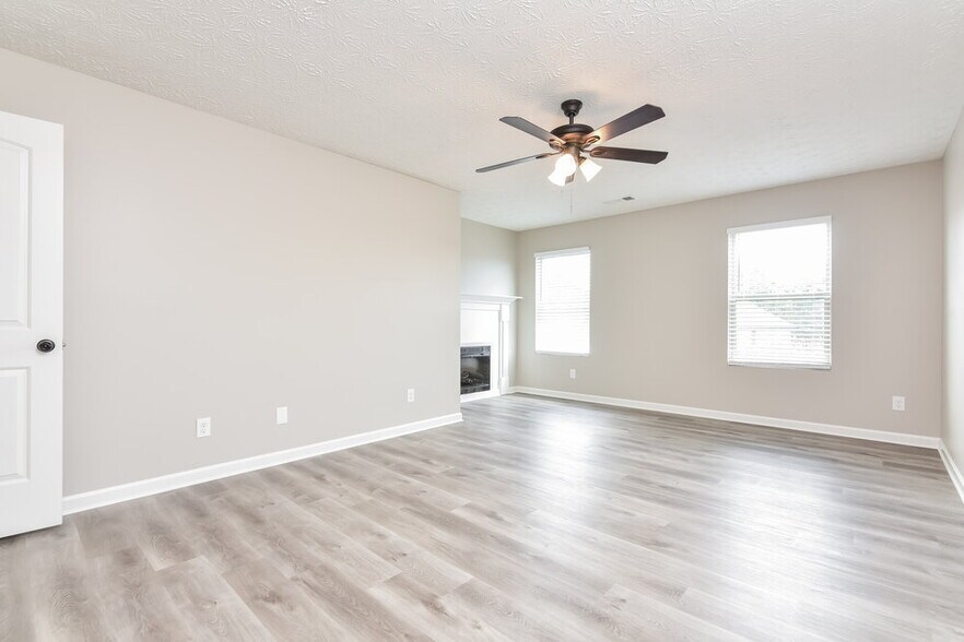 Building Photo - 4958 Summersun Dr