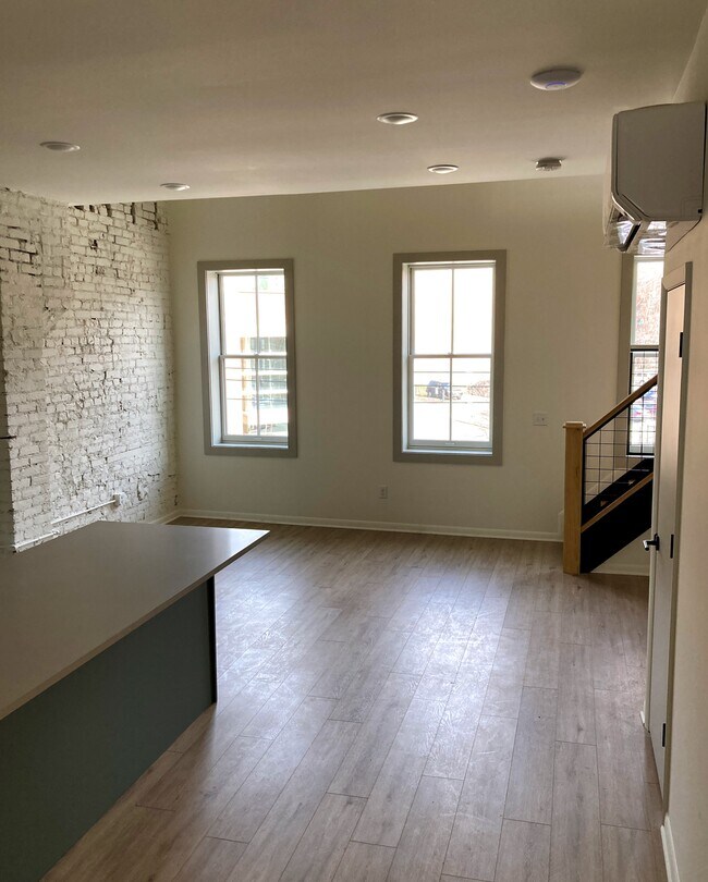 Building Photo - The Garber #2