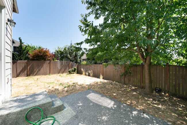 Building Photo - 9648 15th St SE