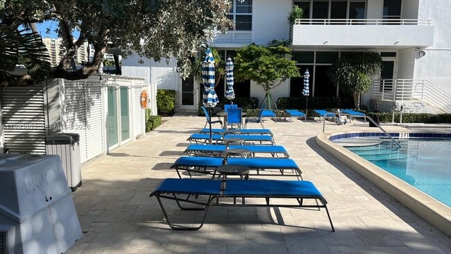 Building Photo - 888 Intracoastal Dr