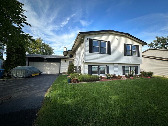 Primary Photo - 2504 Brook Ln