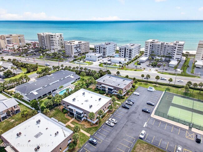 Building Photo - 2700 N Hwy A1A