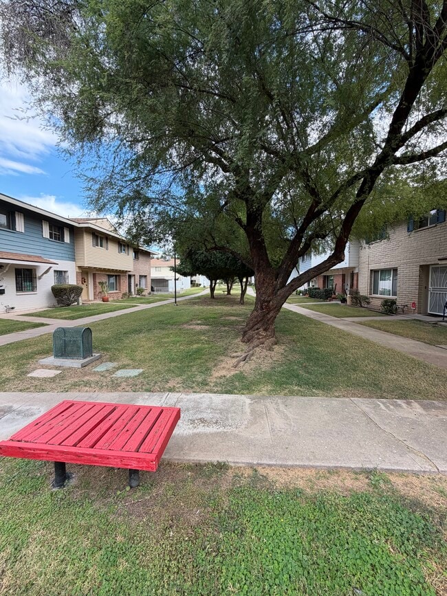 Building Photo - 4595 N 17th Ave