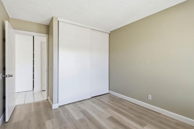 Building Photo - 1197 Barrington Ct