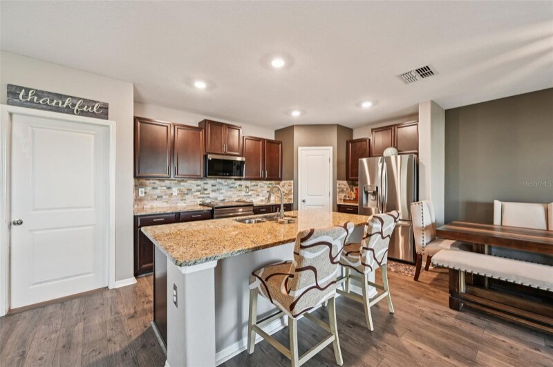 Building Photo - 15461 Broad Brush Dr