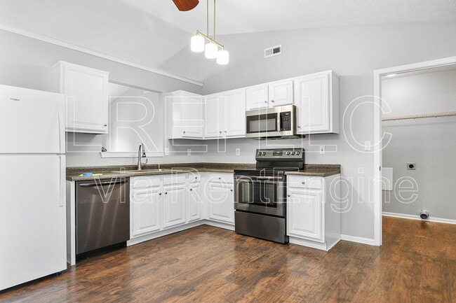 Building Photo - 6707 Fenske Ln
