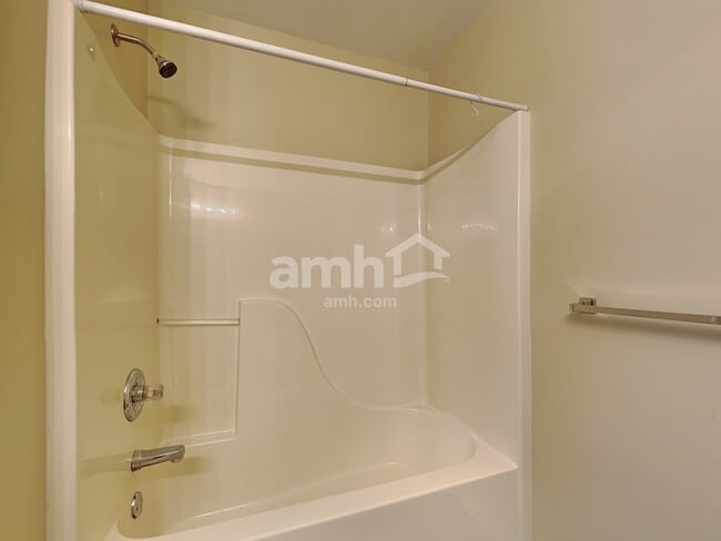 Building Photo - 6443 Lantern Way