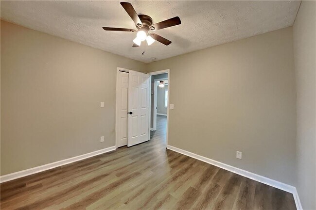 Building Photo - 798 Brownlee Ln