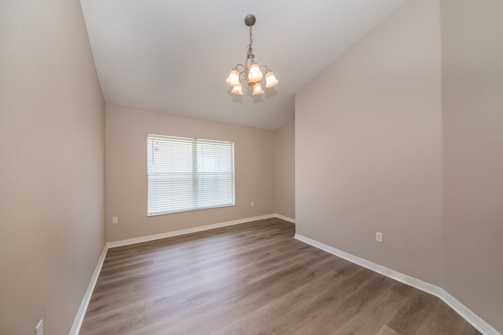 Building Photo - 1609 Carson White Ln