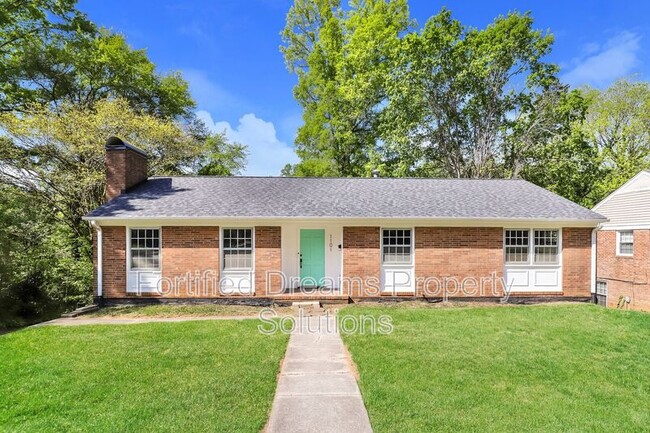 Primary Photo - 1101 Surry Dr