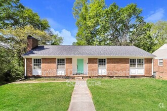 Building Photo - 1101 Surry Dr