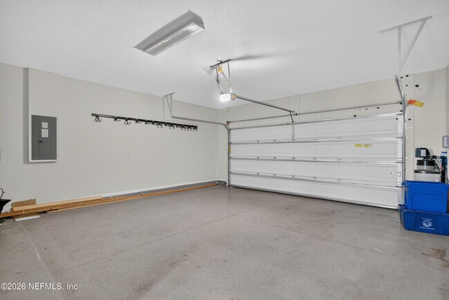 Building Photo - 263 Gilmore Ln