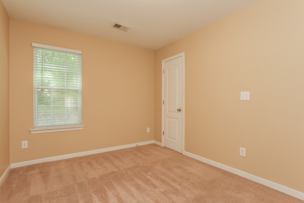 Building Photo - 25 Lakeridge Ct