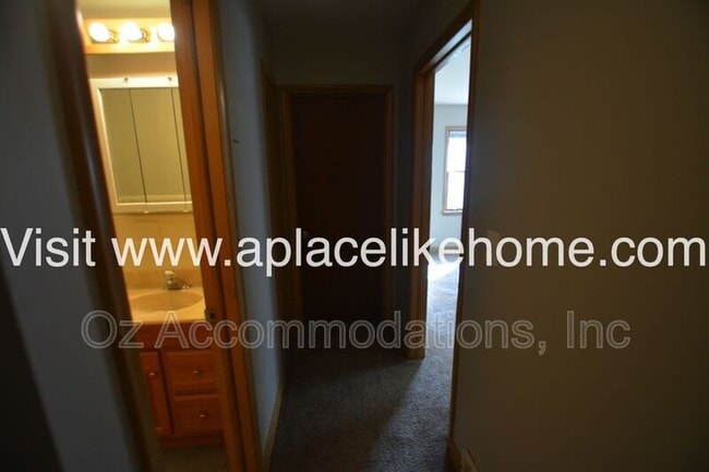 Building Photo - 7820 Arlington Ave