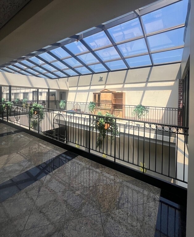 Building Photo - 373 Highland Ave