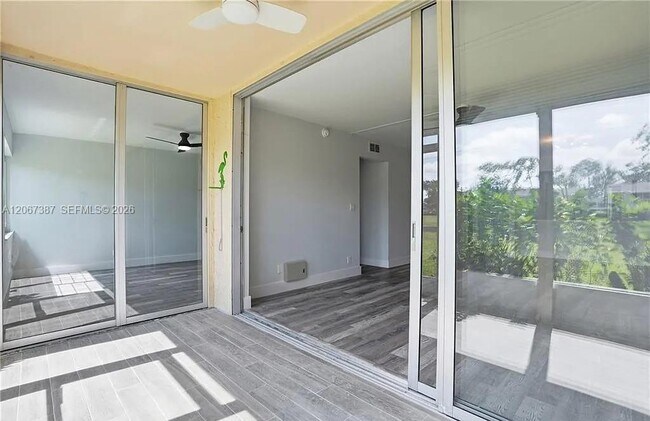 Building Photo - 1085 Forest Lakes Dr