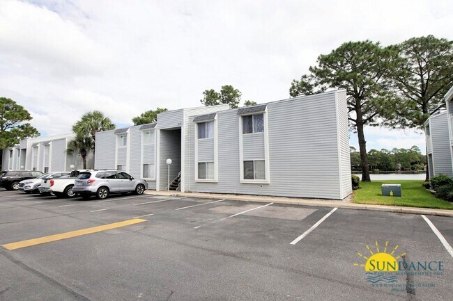 Building Photo - Gorgeous 2 Bedroom Condo At Finisterra!