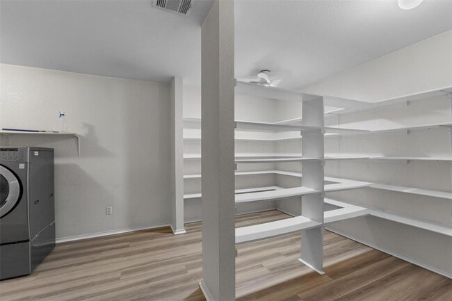 Building Photo - 130 Siebert Dr