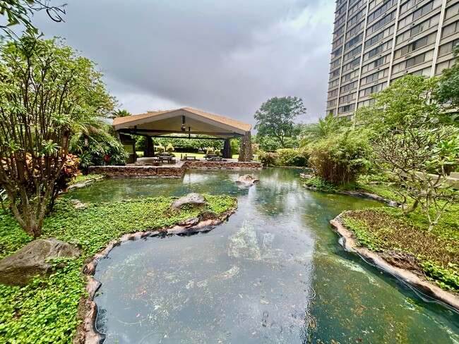 Building Photo - 1255 Nuuanu Ave