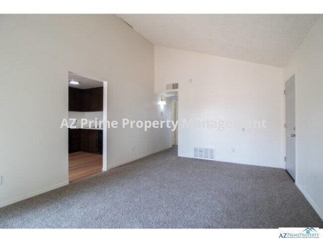 Building Photo - 3421 W Dunlap Ave