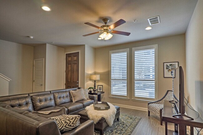 Building Photo - 2501 Co Rd 234