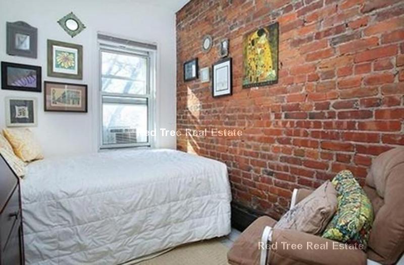 Building Photo - 1793 Beacon St