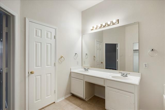 Building Photo - 7225 Chinquapin Dr