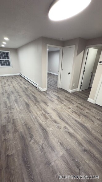 Building Photo - 24 Ridgewood Ln