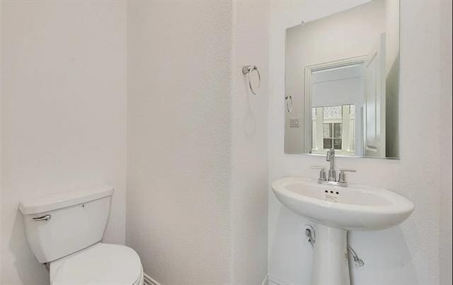 Building Photo - 1112 Water Canna Dr