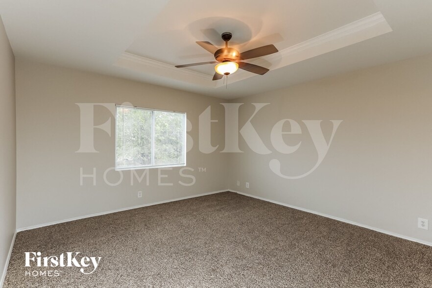 Building Photo - 111 Quince Flower