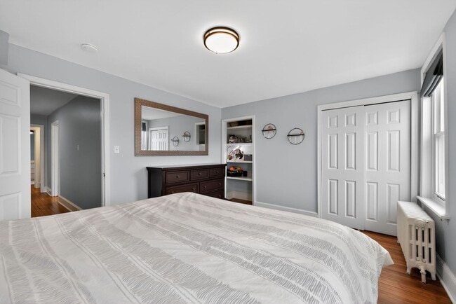 Building Photo - 4 Bedroom, 2 Bath Conshohocken Gem!