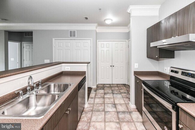 Building Photo - 3021 Nicosh Cir
