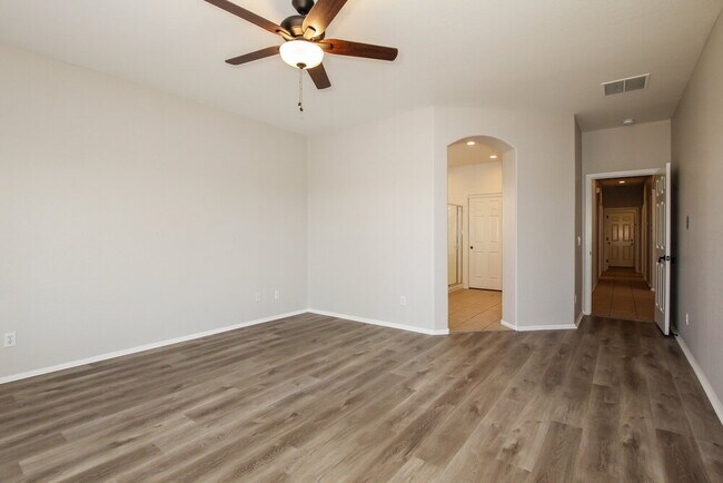 Building Photo - 17356 W Navajo St