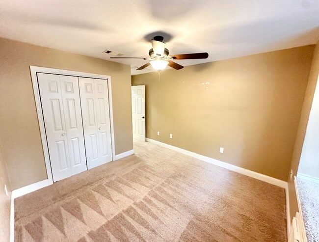 Building Photo - Perfect Student Retreat – Private 1BR Cottage with Washer/Dryer Near UNT