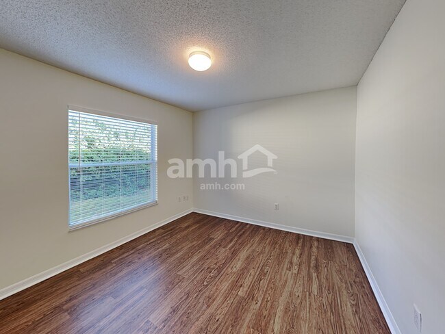 Building Photo - 4416 Brookdale Court