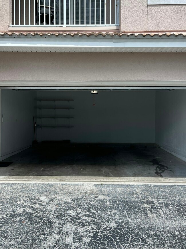 Building Photo - 18036 Villa Creek Dr