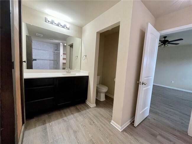 Building Photo - 222 Camellia Dr