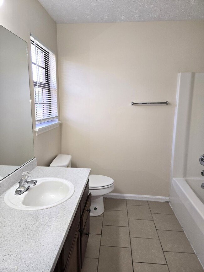 Building Photo - Belleau Woods Ranch Home  251222