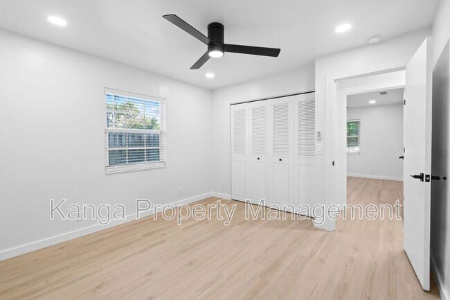 Building Photo - 800 Tropic Blvd