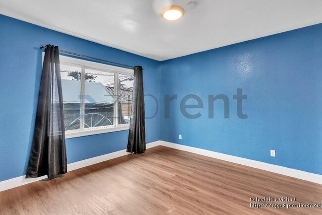 Building Photo - 1008 92nd Ave