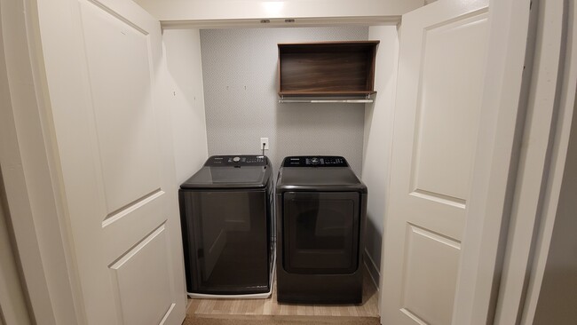 Building Photo - 6372 Princeton Ridge Dr