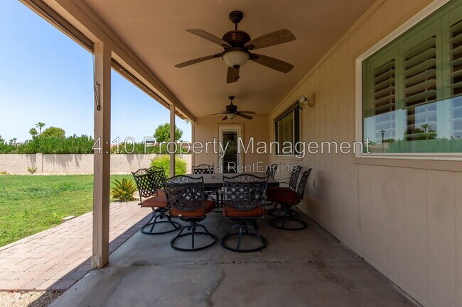 Building Photo - 26002 S La Cite Dr