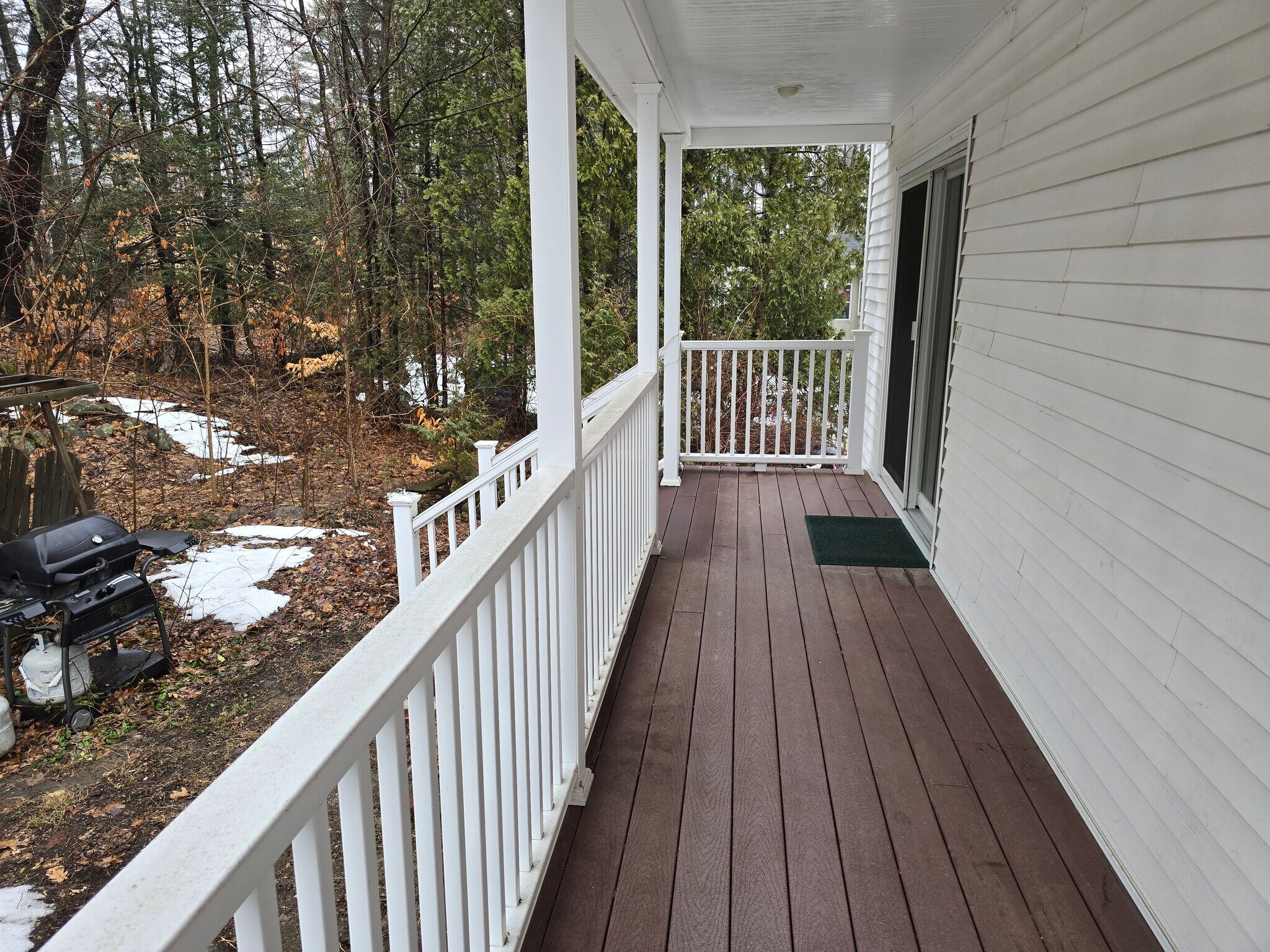 Building Photo - 1 Pinardville Heights Rd