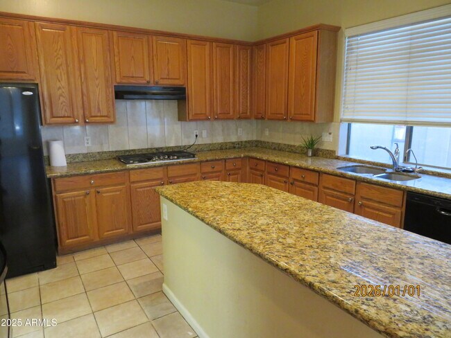 Building Photo - 7748 E Manana Dr